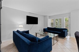 Building Photo - 12997 Trail Hollow Dr