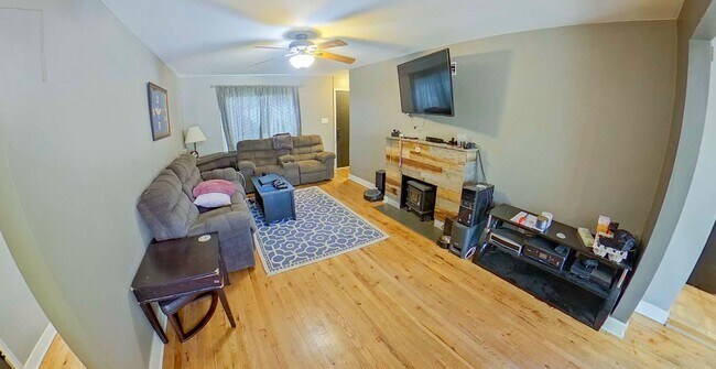 Building Photo - Backyard Deck + Fenced-in Yard + Bonus Roo...