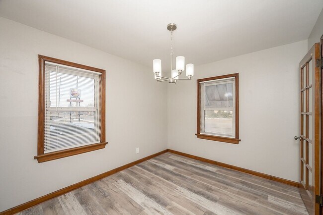 Foto del edificio - 10446 St Charles Rock Rd