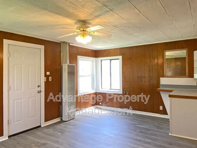 Foto del edificio - 1415 W 4th St