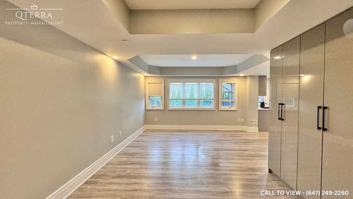Photo principale - 2-192 Mclaughlin Av