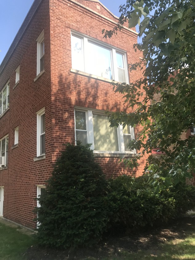 Primary Photo - 2101 Scoville Ave