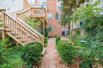 Building Photo - 3406 E Broad St