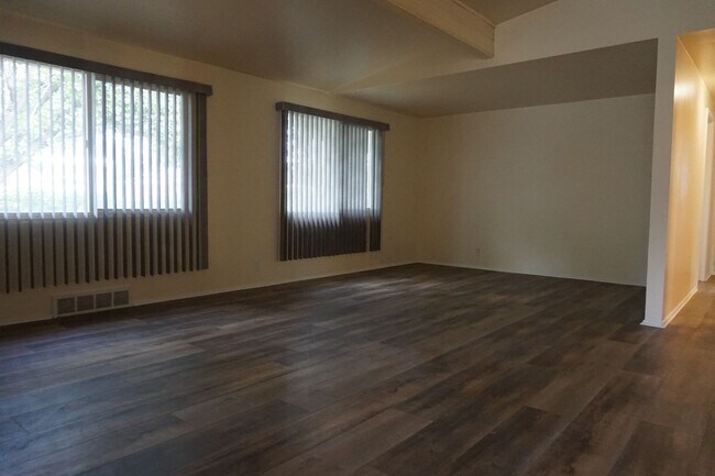 Foto del edificio - Nice 3 Bedroom West Valley Family Home