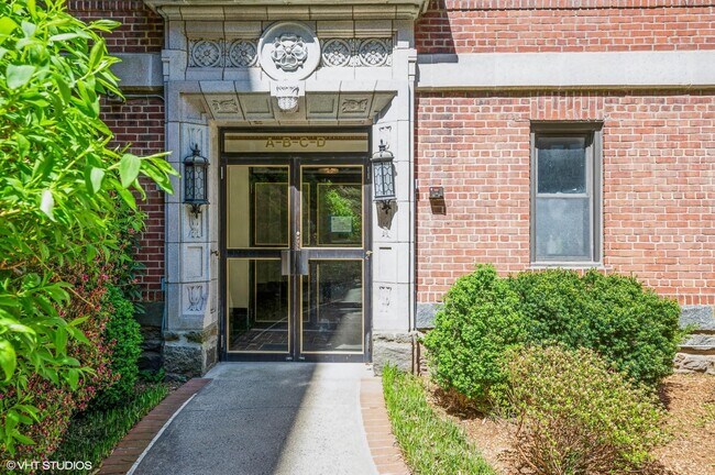 Foto del edificio - 11 Alden Rd