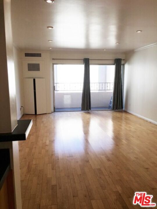 Foto del edificio - 11750 Sunset Blvd