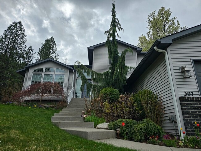 Building Photo - 307 W Auburn Crest Ct