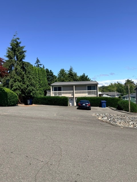 Duplex Townhouse Parking - 21414 5th Pl S (Des Moines, WA) Townhome
