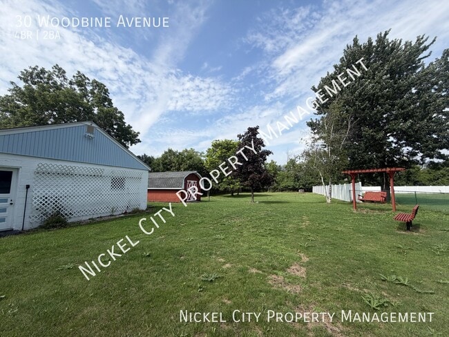 Building Photo - 30 Woodbine Ave
