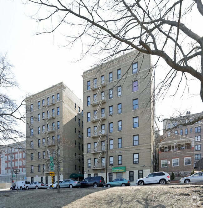 4064 Bronx Blvd Bronx, NY 10466 Rentals Bronx, NY
