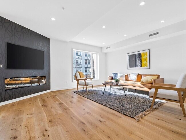 Foto del edificio - 362-364-364 W Broadway
