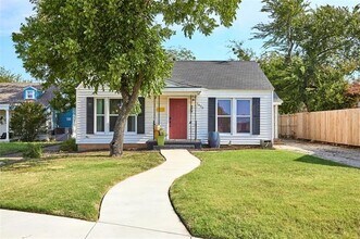 Building Photo - 1425 Cedar Crest Dr