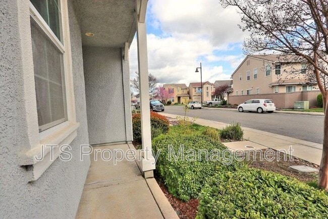 Building Photo - 10921 Oakham Dr