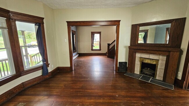 Building Photo - 3 bedroom 1 bath single family home in Mansfield Ohio