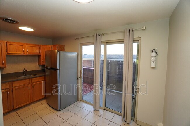 Foto del edificio - 761 Oak St