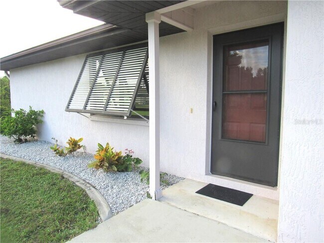 Foto del edificio - 7426 Clearwater St