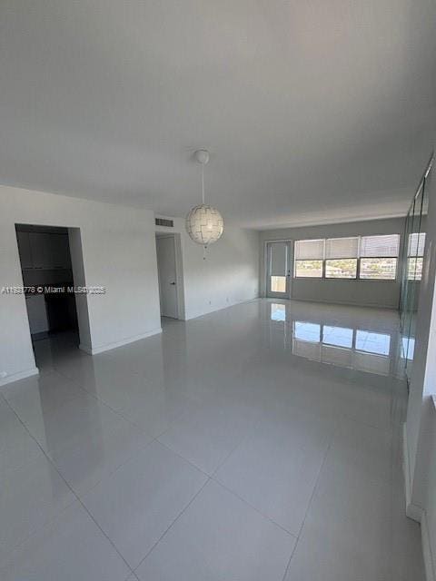 Building Photo - 401 Golden Isles Dr