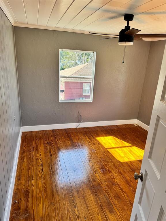 Building Photo - 165 S Nekoma Ave