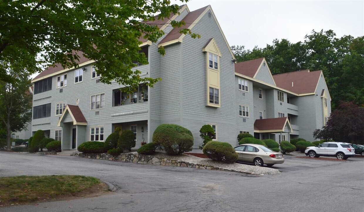 14 Flintlock Ln Unit 21, Merrimack, NH 03054 Condo for Rent in