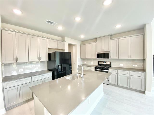 Foto del edificio - 1751 Redding St