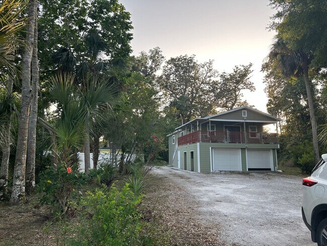 Foto del edificio - 290 S Old Kings Rd