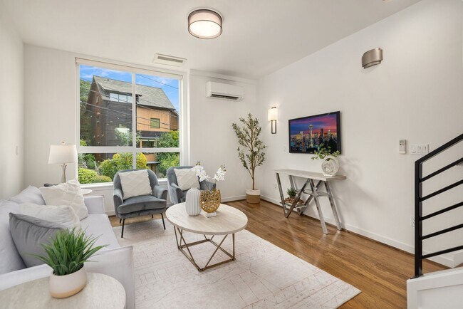 Foto del edificio - 7439 Latona Ave NE