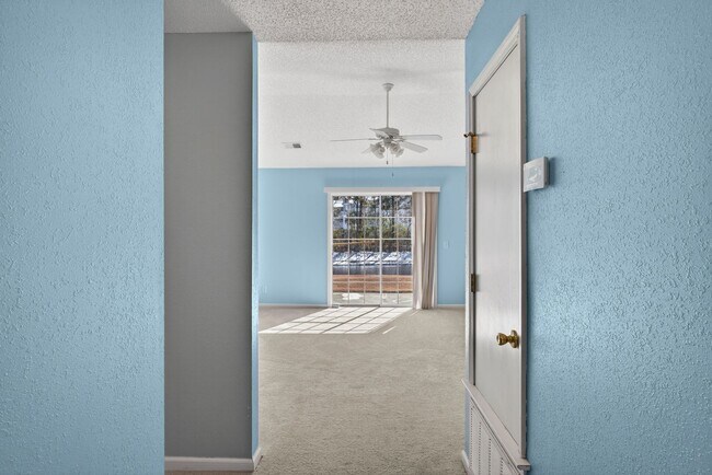 Foto del edificio - 3 Bedroom 2 Bathroom Single-family home in Port Wentworth - close to Savannah Airport, Savannah P...