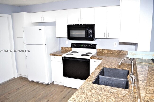 Building Photo - 1497 Veracruz Ln