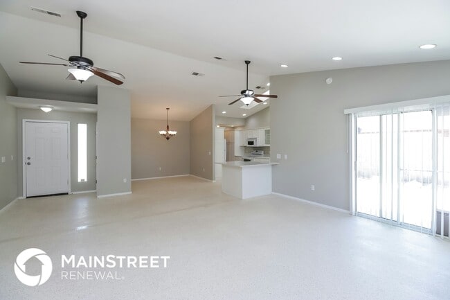 Foto del edificio - 8008 W Tuckey Ln