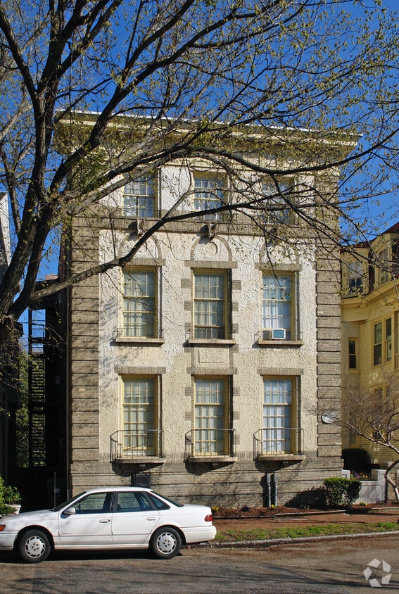 Building Photo - 412 North St