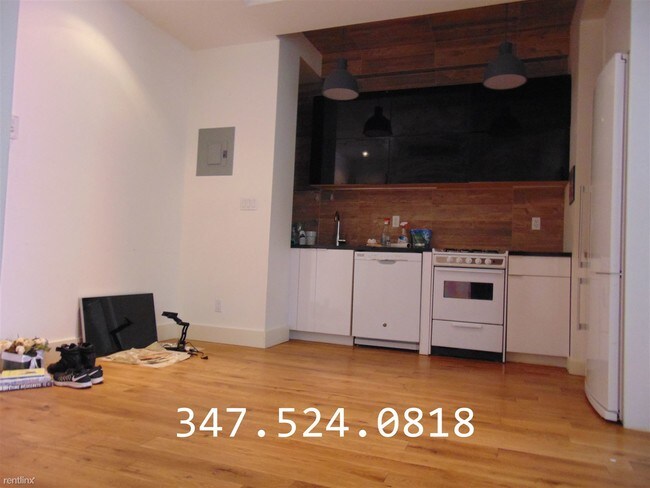 Foto del edificio - 2 br, 1 bath  - 105 Leonard St