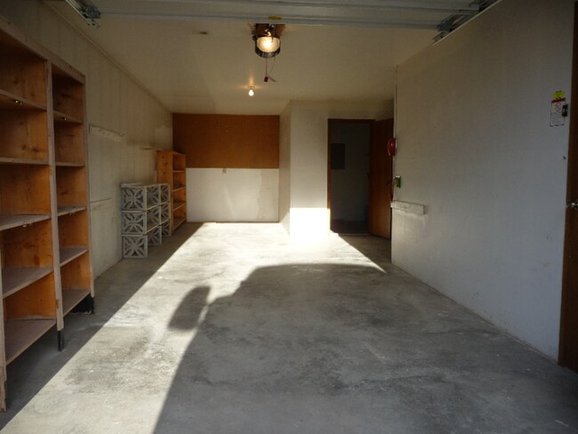 Building Photo - 1301 Mountain View St