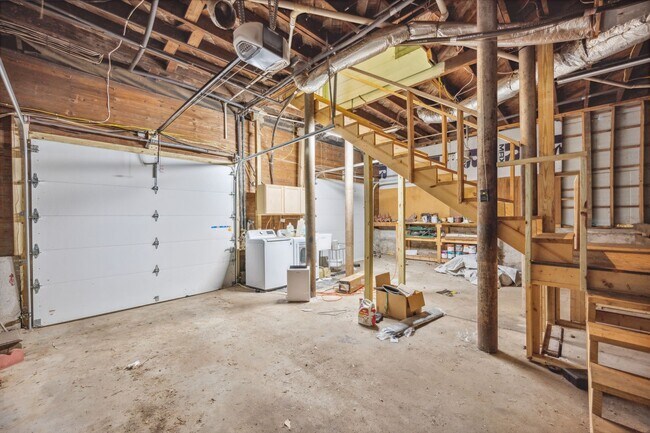 Building Photo - Amazing 3 bedroom 1 bathroom home for rent!