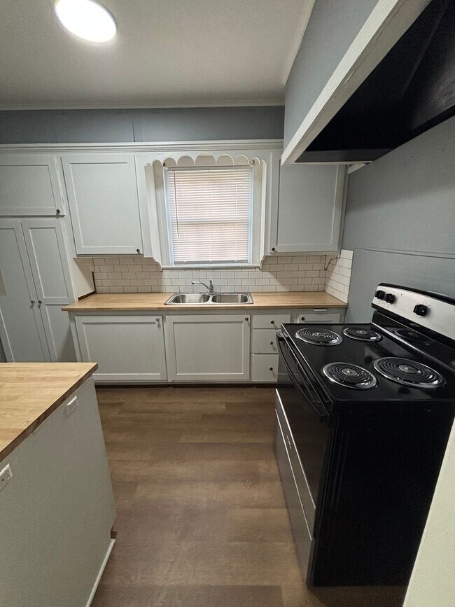 Foto del edificio - E Merrick