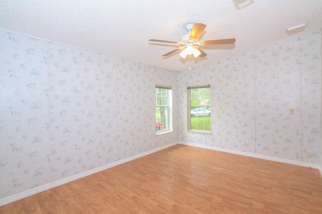 Building Photo - 13041 Plum Lake Cir