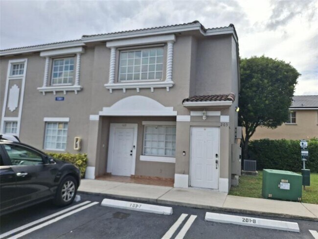 Building Photo - 7261 NW 174th Terrace