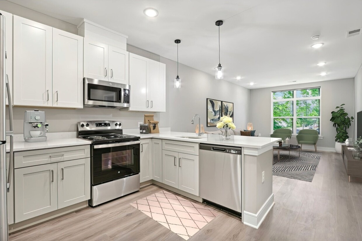 Foto principal - Regency @ Menlo Park Terrace