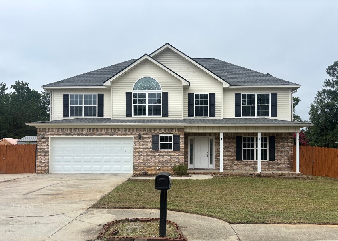 Foto principal - 5053 Reynolds Way