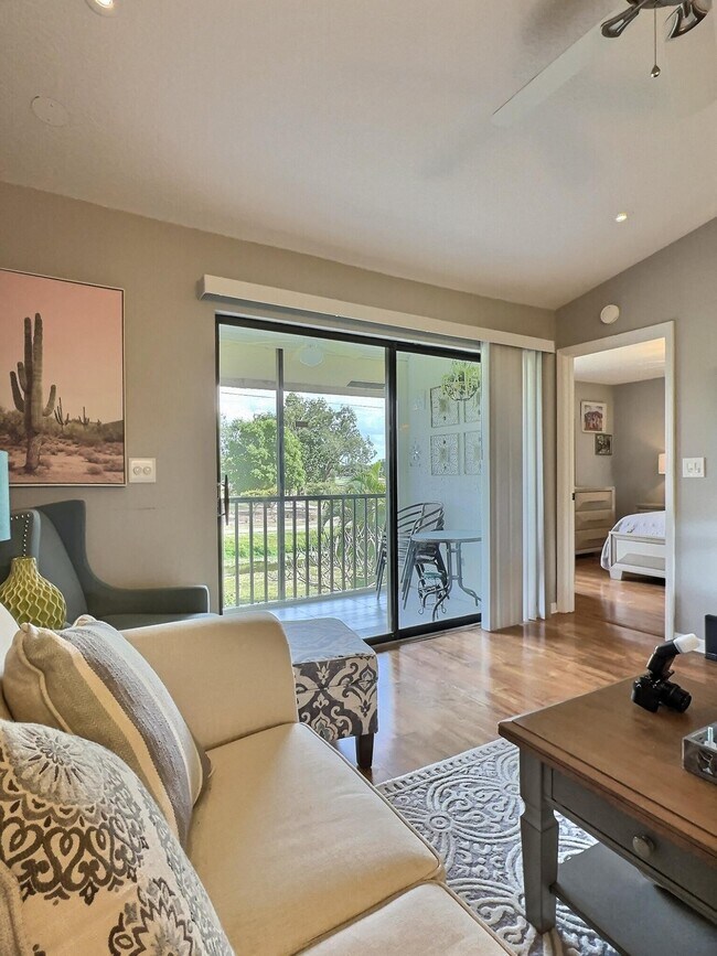 Foto del edificio - 4682 Lucerne Lakes Blvd E