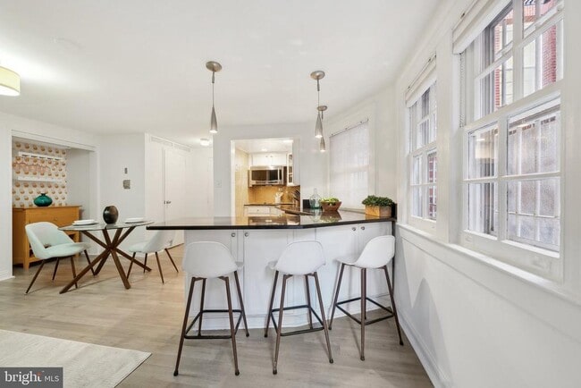 Foto del edificio - 1728 New Hampshire Ave NW