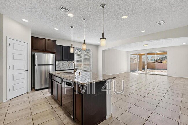 Foto del edificio - 7110 Overview Rd NE