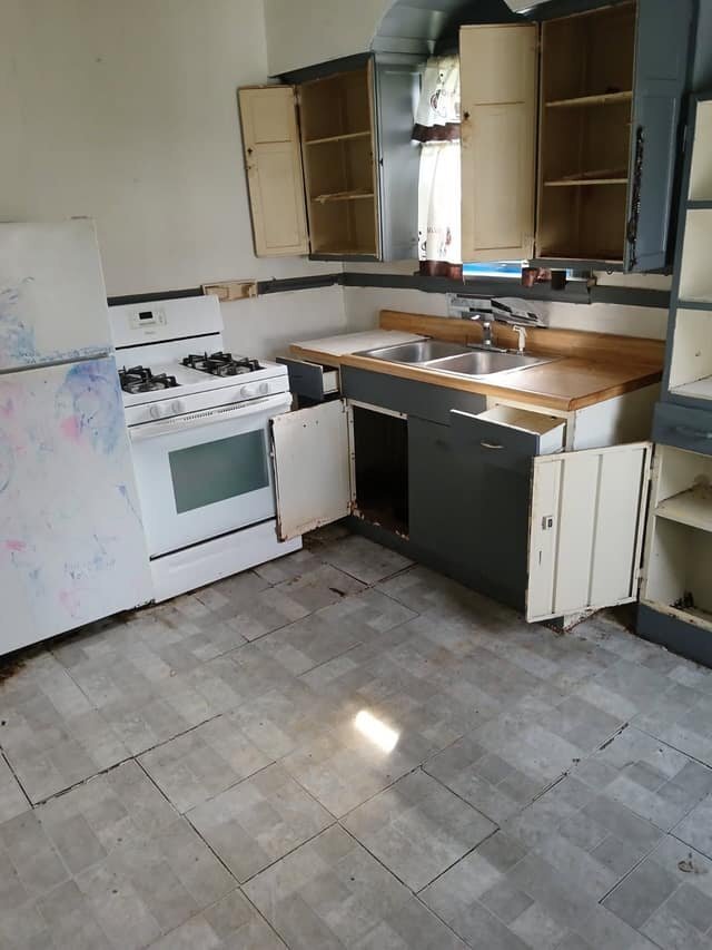 Foto del edificio - 4931 Plover Ave