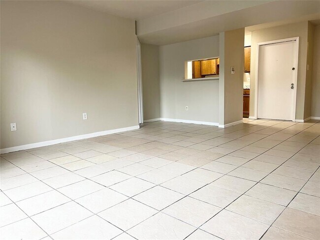 Building Photo - 8423 Hearth Dr