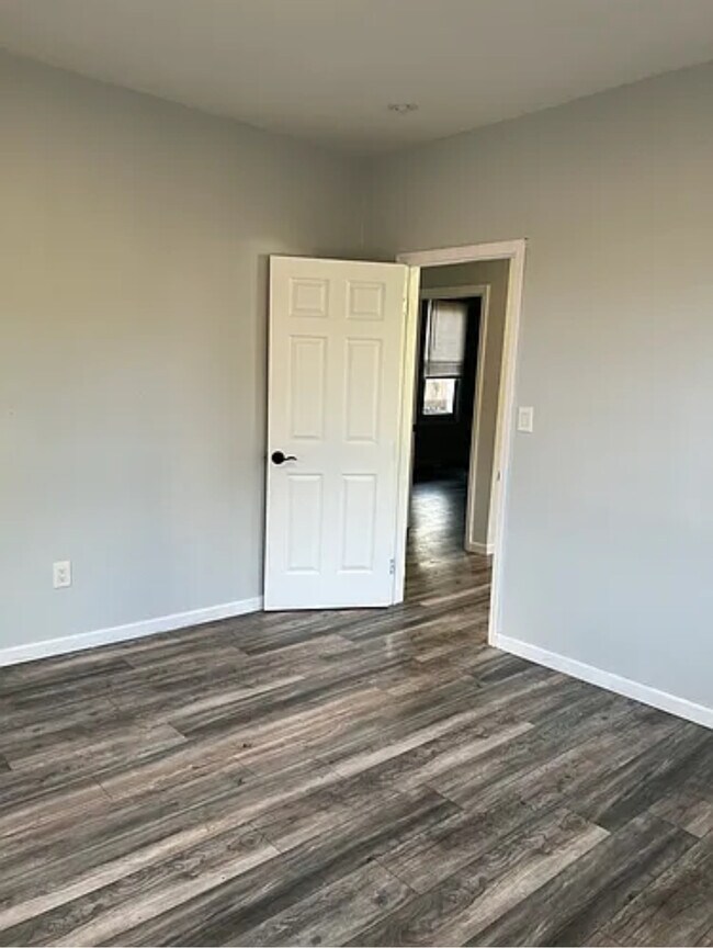 Foto del edificio - 217 Wagaraw Rd