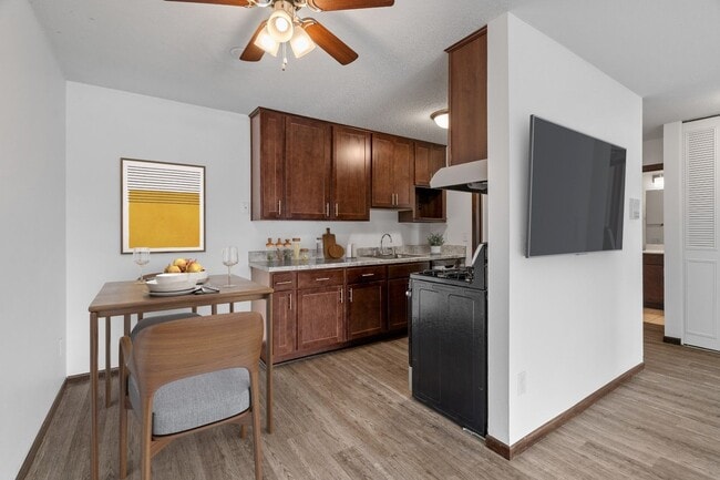 Building Photo - Sumter Green Apartments
