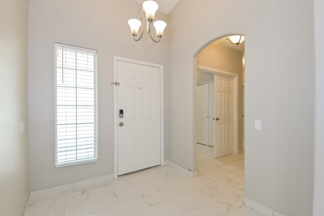 Building Photo - 10132 E Paseo San Bernardo