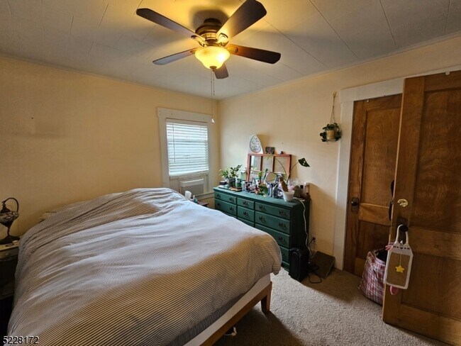 Building Photo - 31 Bamford Ave