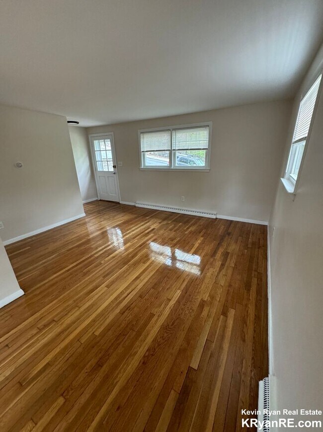 Foto del edificio - 32 Adair Rd