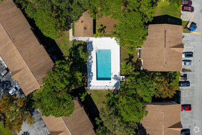 Aerial Photo - Palm Bay Club