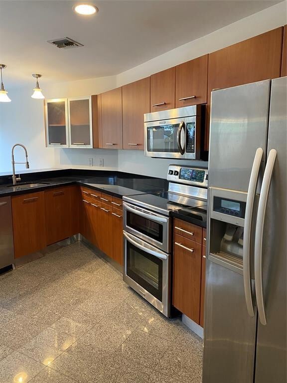 Building Photo - 101 SE 15th Ave